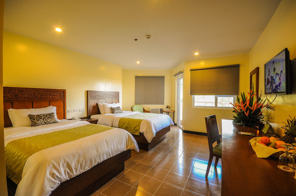 Canyon Woods Resort Club Tagaytay Tagaytay City Bagian luar foto