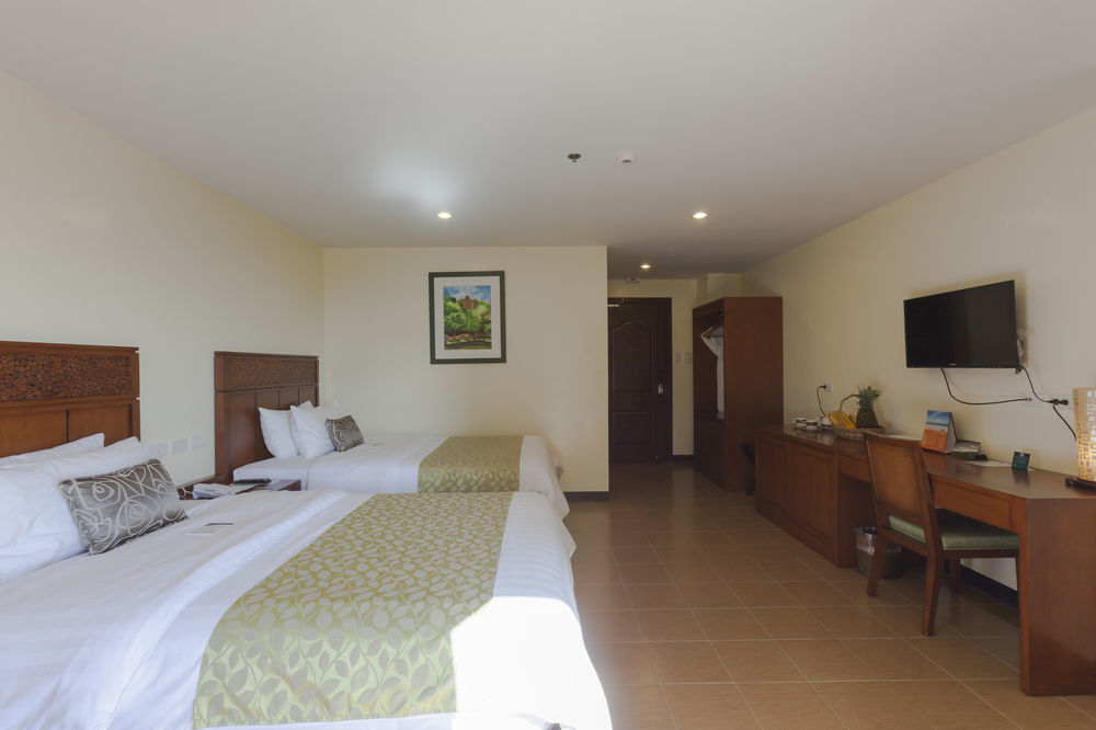 Canyon Woods Resort Club Tagaytay Tagaytay City Bagian luar foto
